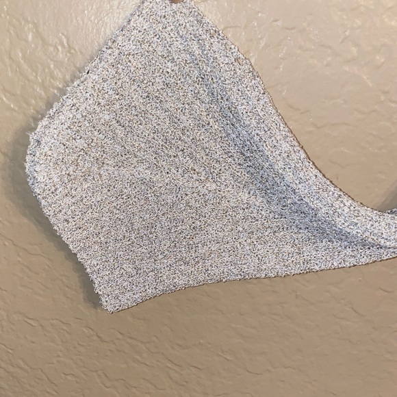 New metallic knitted cold shoulder sweater - Picture 7 of 9